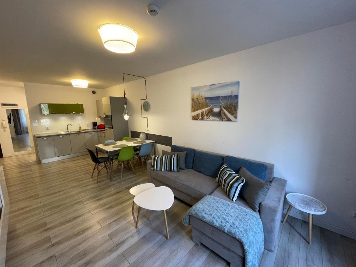 Apartament Polanki Kolobrzeg Z Podgrzewanym Basenem Extérieur photo